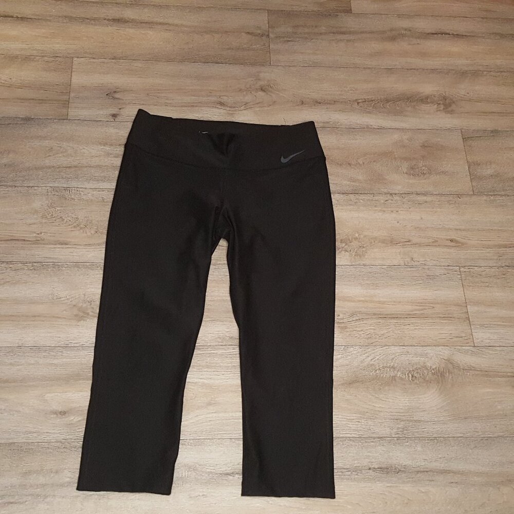 Black Athletic Capris